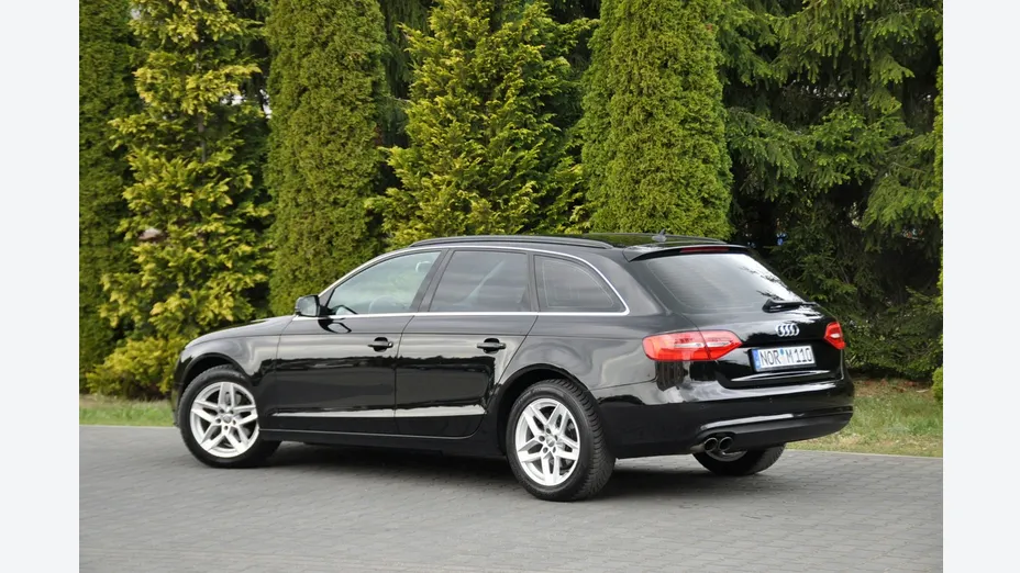 AUDI A4 -
