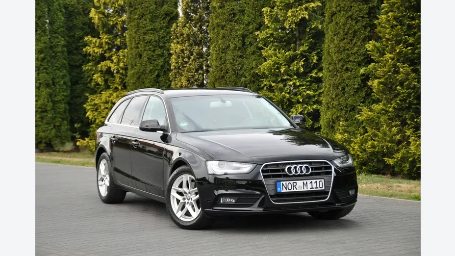 AUDI A4 -
