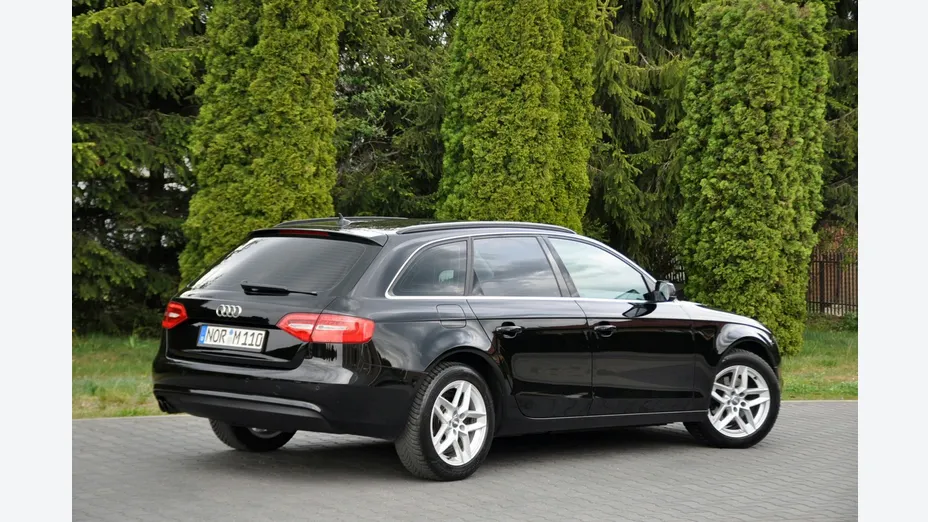 AUDI A4 -