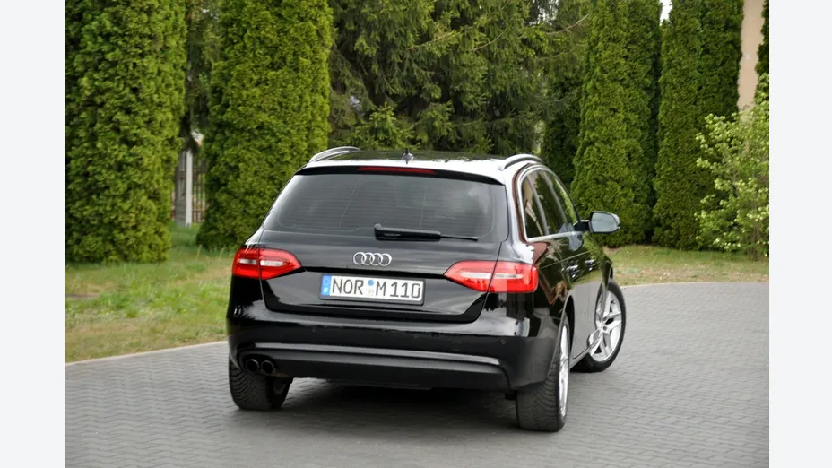 AUDI A4 -