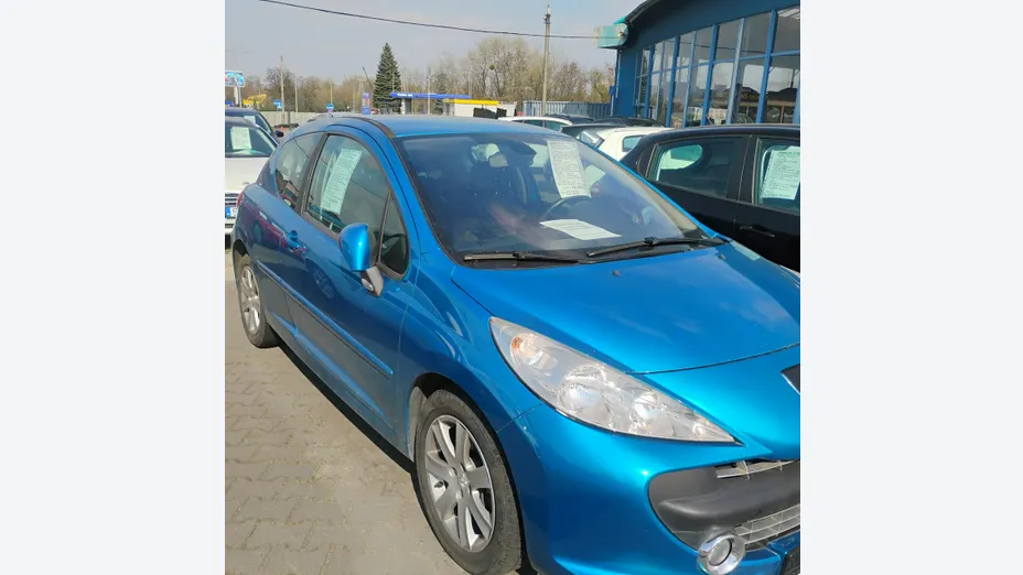 PEUGEOT 207 -