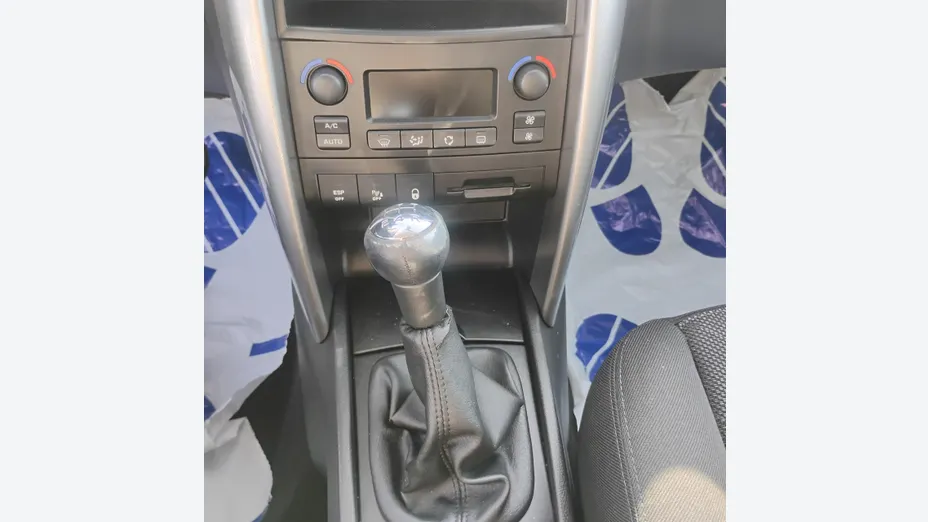 PEUGEOT 207 -