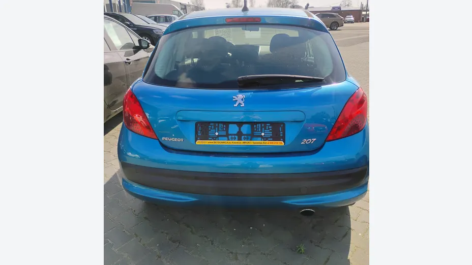 PEUGEOT 207 -