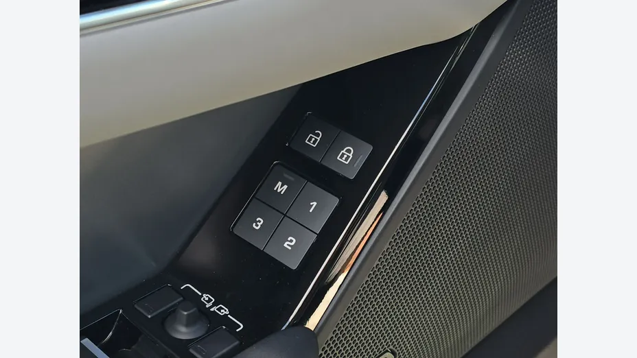 LAND ROVER Range Rover Velar -