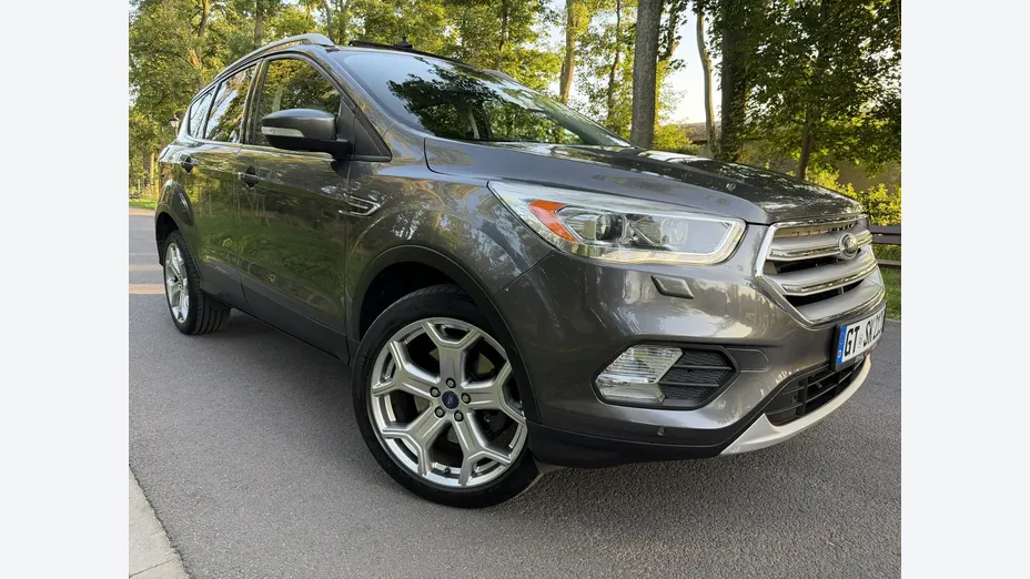 FORD Kuga -