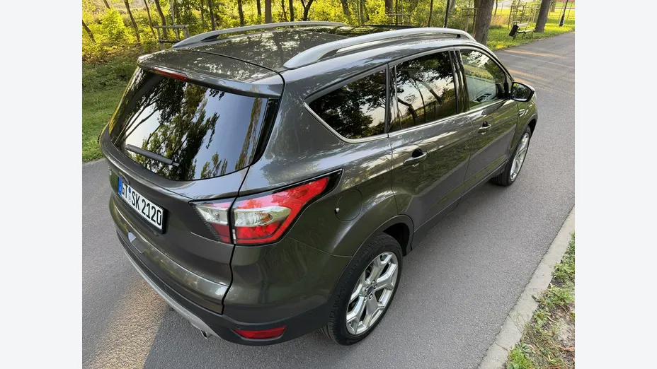 FORD Kuga -