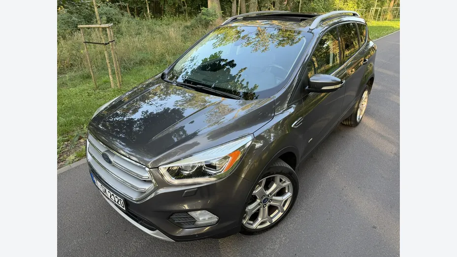 FORD Kuga -