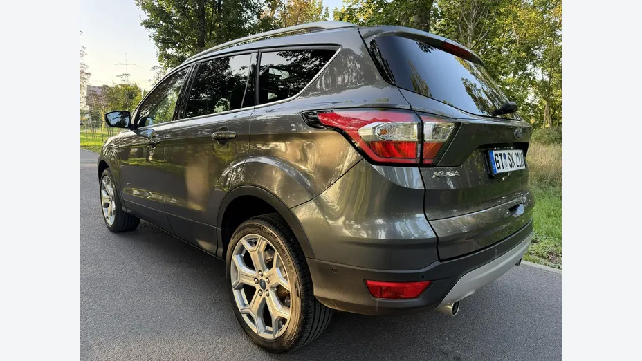 FORD Kuga -