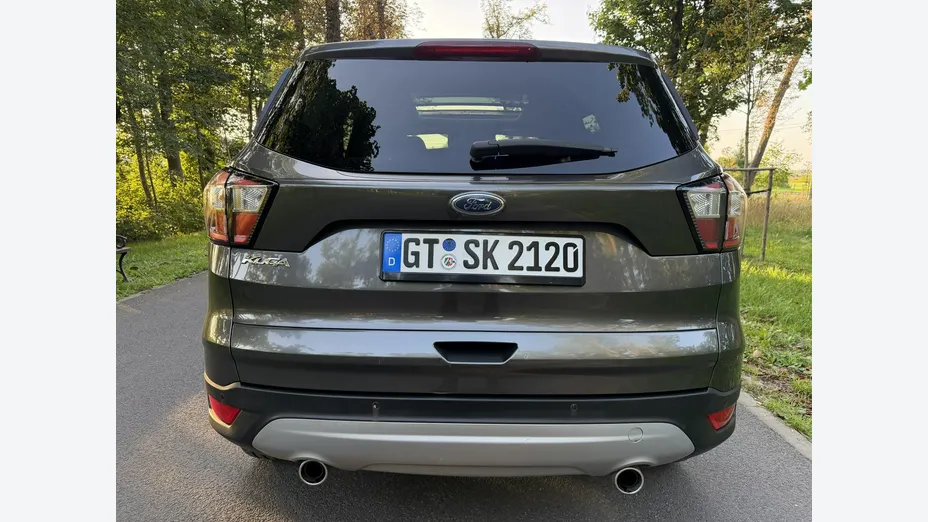 FORD Kuga -