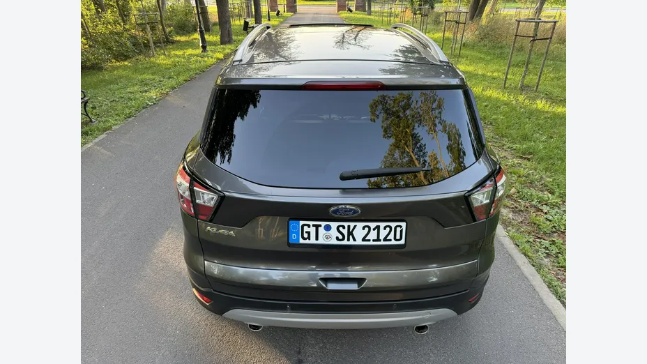 FORD Kuga -