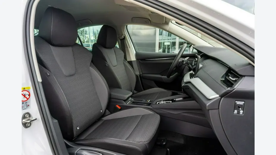 SKODA Octavia -