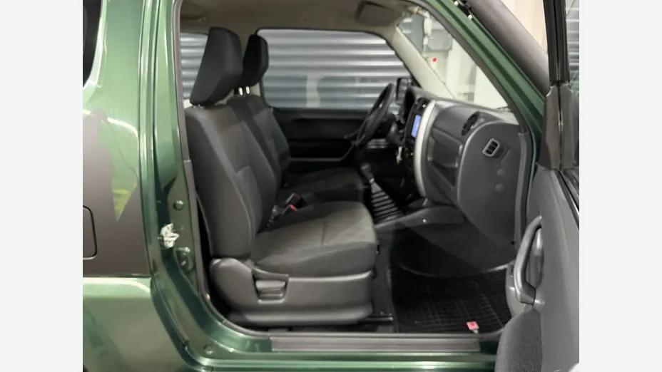 SUZUKI Jimny -