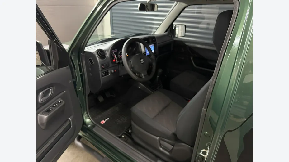 SUZUKI Jimny -