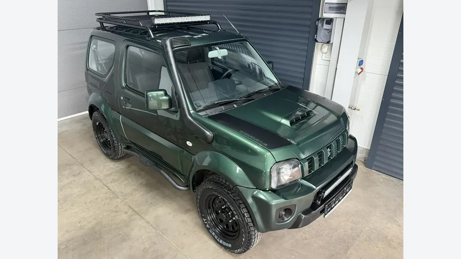 SUZUKI Jimny -