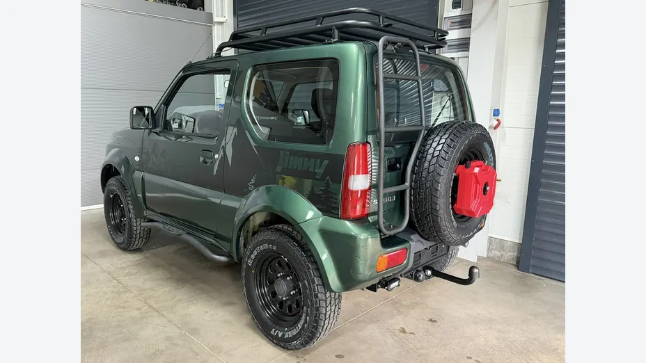 SUZUKI Jimny -