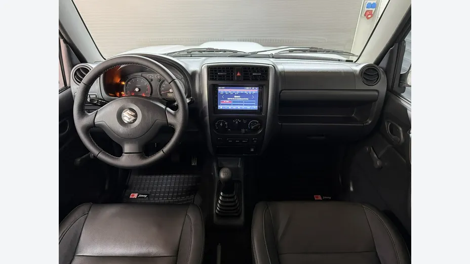 SUZUKI Jimny -