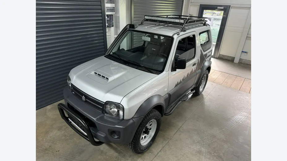 SUZUKI Jimny -