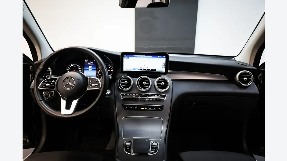 MERCEDES-BENZ GLC -