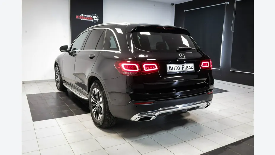 MERCEDES-BENZ GLC -