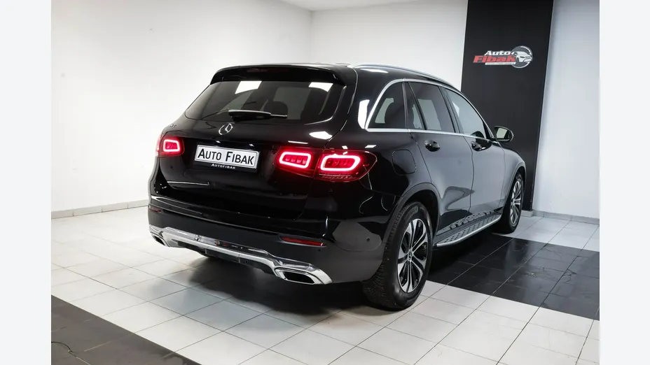 MERCEDES-BENZ GLC -