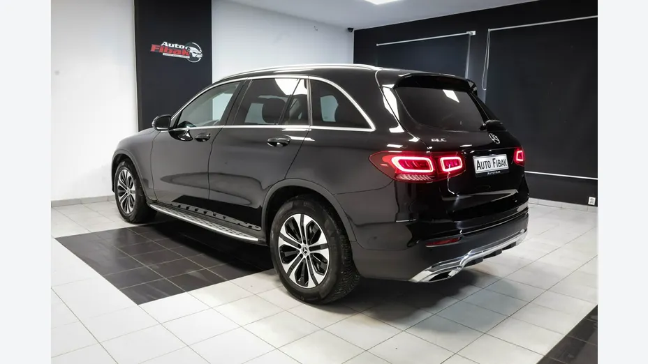 MERCEDES-BENZ GLC -