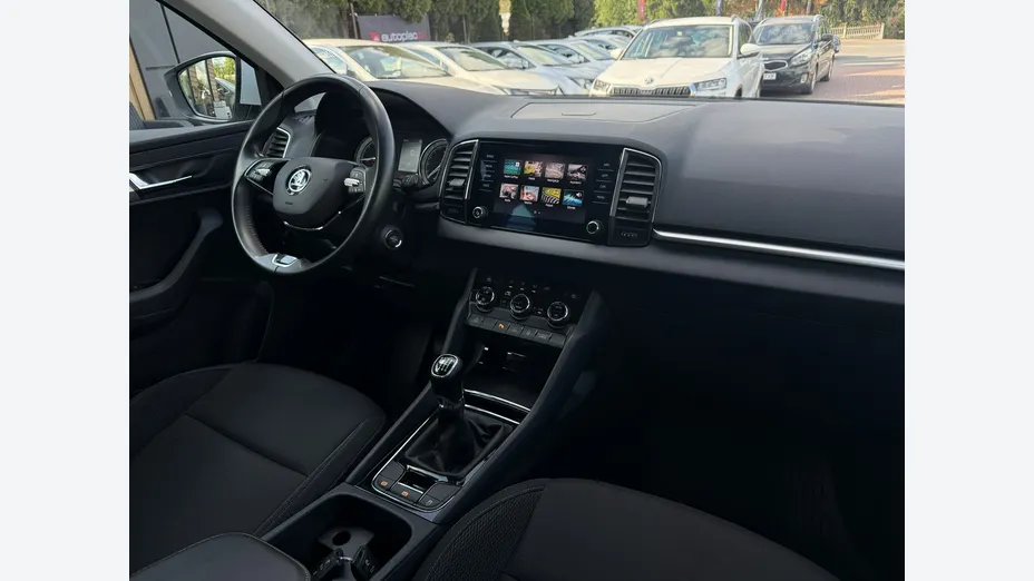 SKODA Karoq -