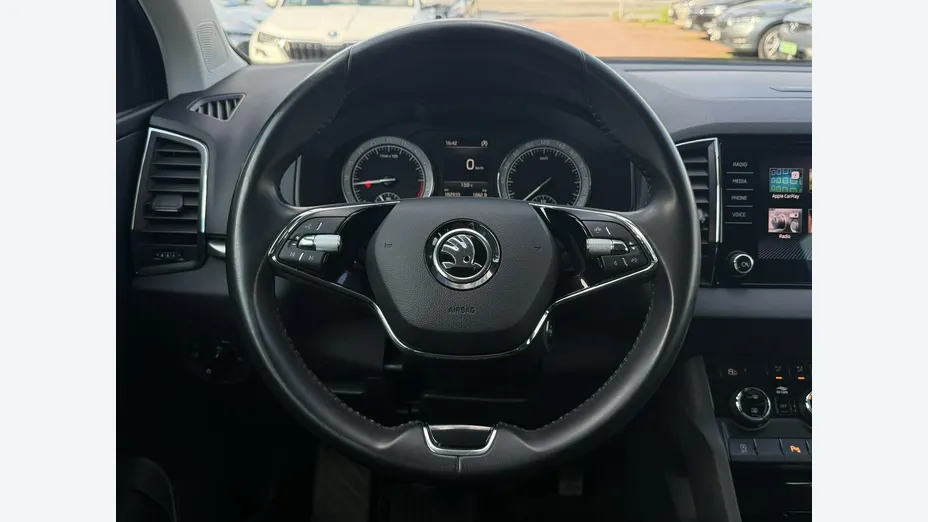 SKODA Karoq -