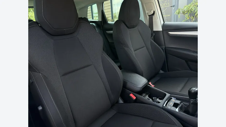 SKODA Karoq -