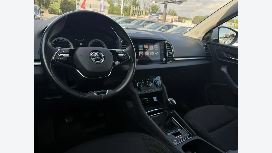 SKODA Karoq -