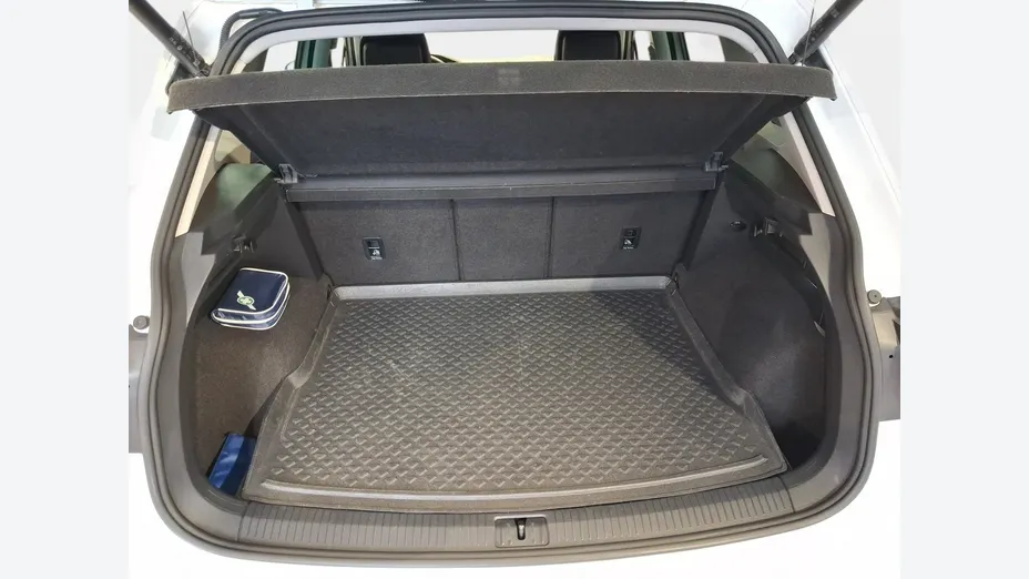 VOLKSWAGEN Tiguan -