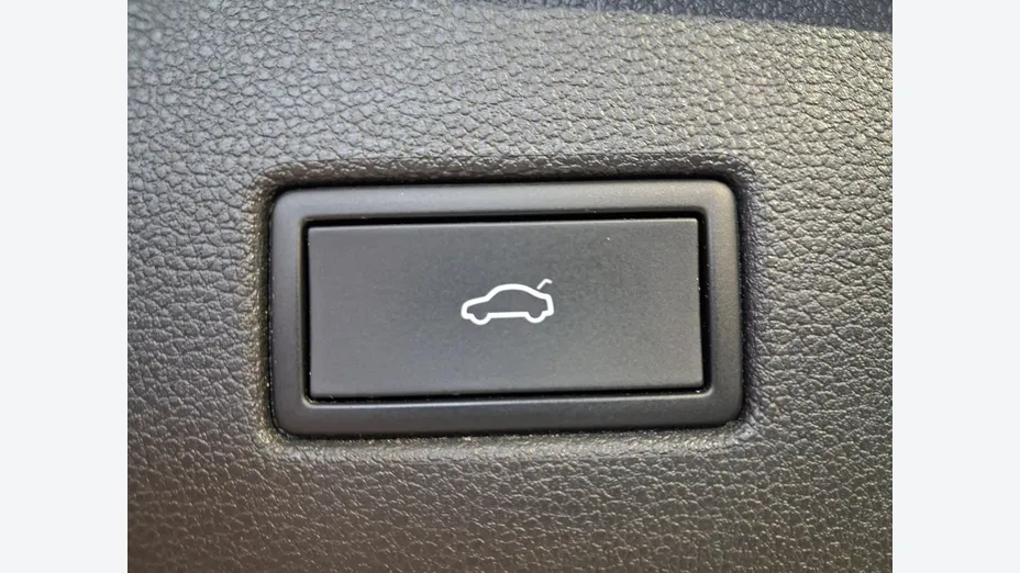 VOLKSWAGEN Tiguan -