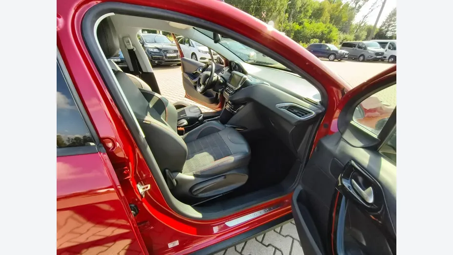 PEUGEOT 2008 -
