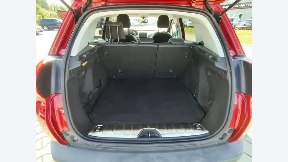 PEUGEOT 2008 -