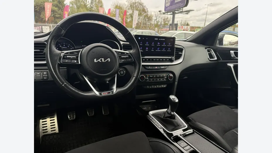 KIA ProCeed -