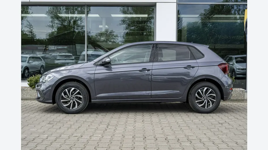 VOLKSWAGEN Polo -