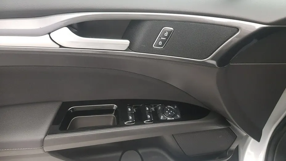 FORD Mondeo -