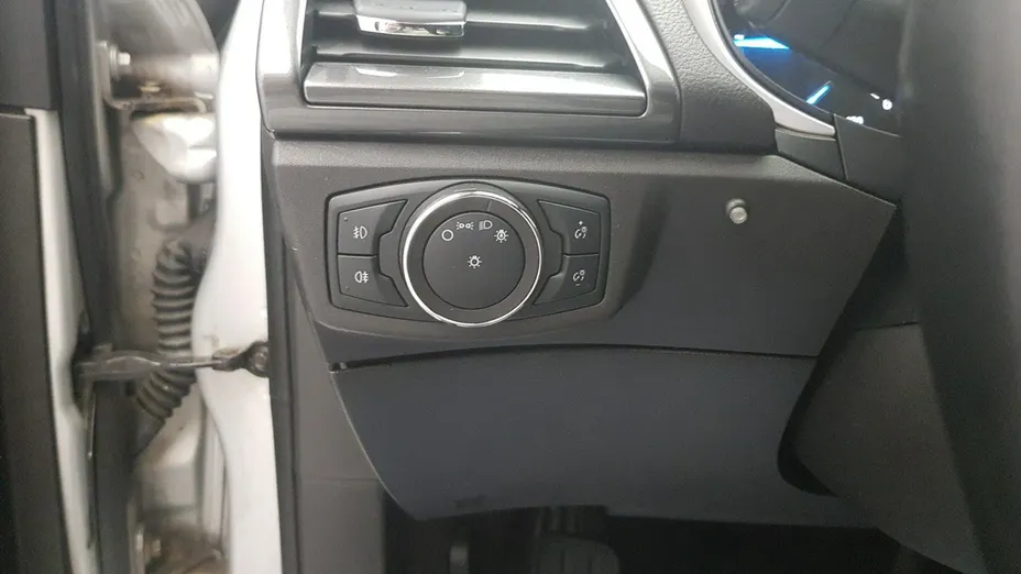 FORD Mondeo -