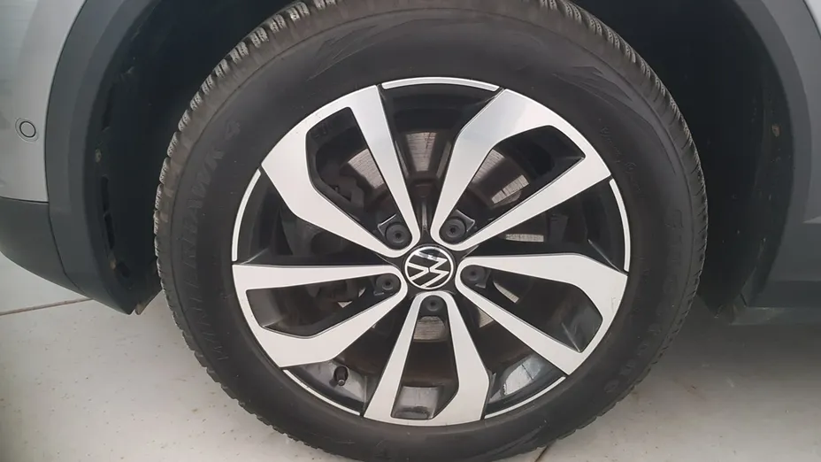 VOLKSWAGEN T-ROC -