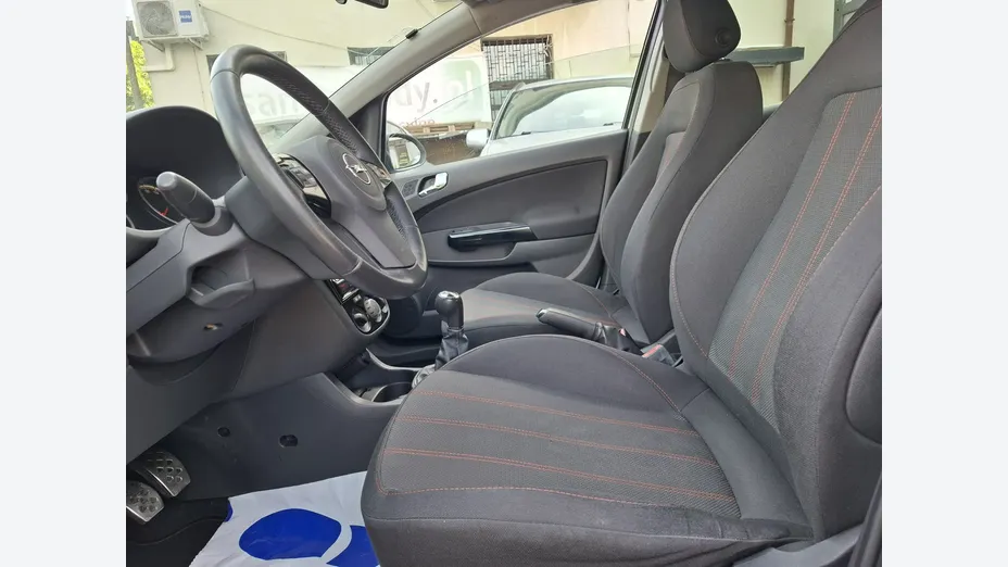 OPEL Corsa -