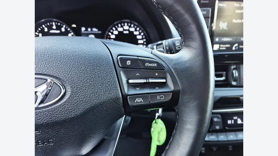HYUNDAI i30 -