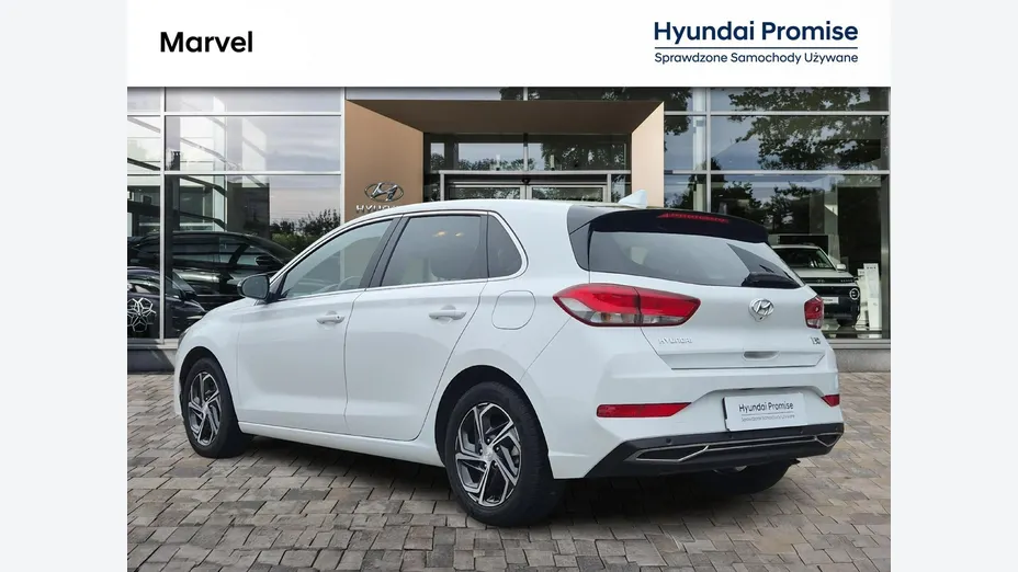 HYUNDAI i30 -
