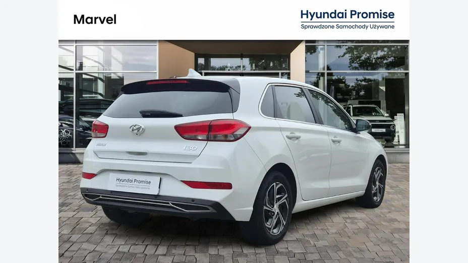 HYUNDAI i30 -