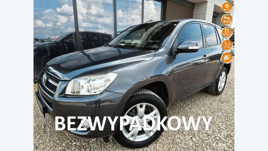 TOYOTA RAV4 -