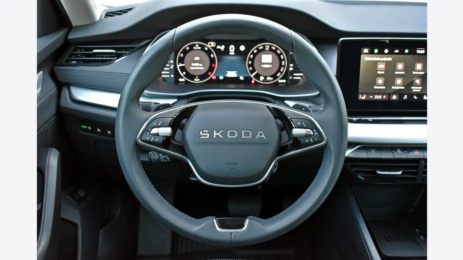 SKODA Octavia -