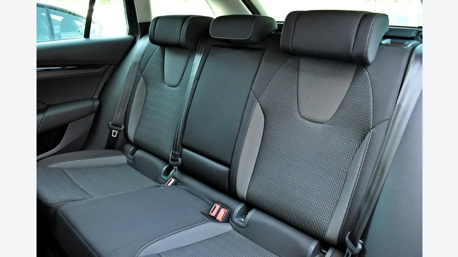 SKODA Octavia -