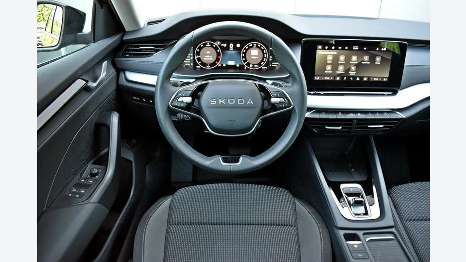 SKODA Octavia -