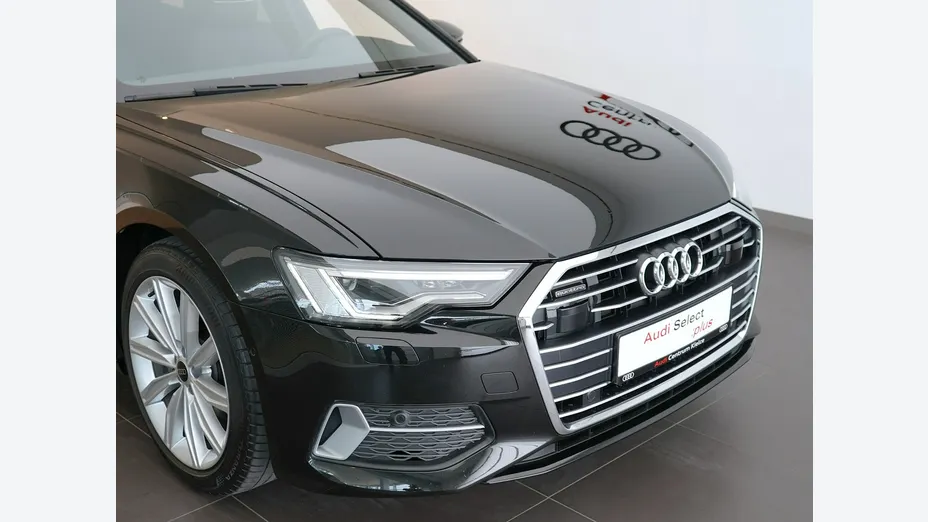 AUDI A6 -