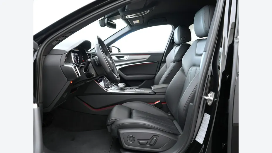 AUDI A6 -