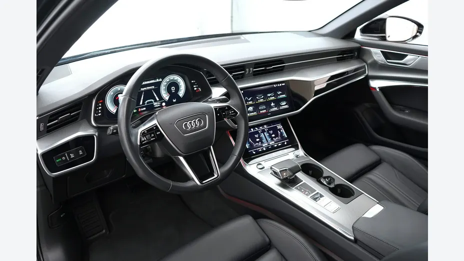 AUDI A6 -