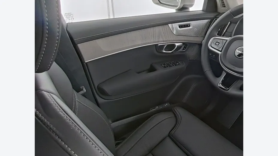 VOLVO XC90 -
